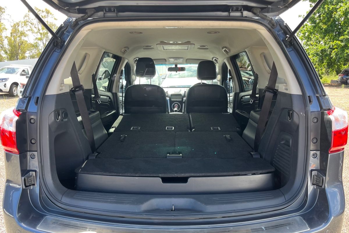 2017 Isuzu MU-X LS-T