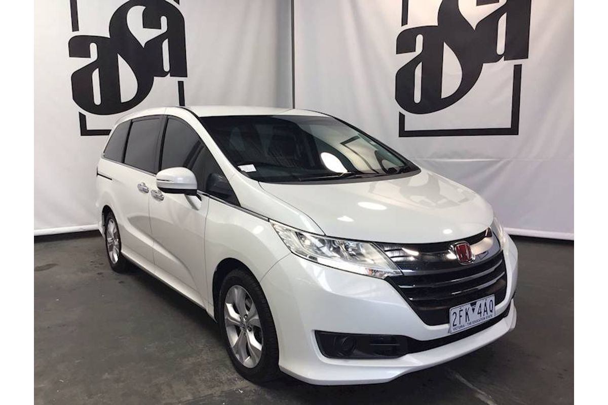 2015 Honda Odyssey VTi 5th Gen