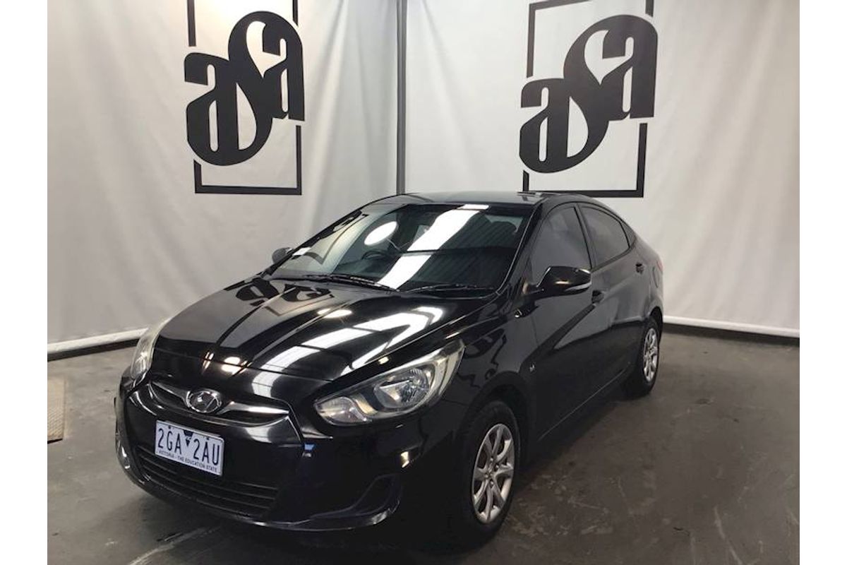 2012 Hyundai Accent Active RB