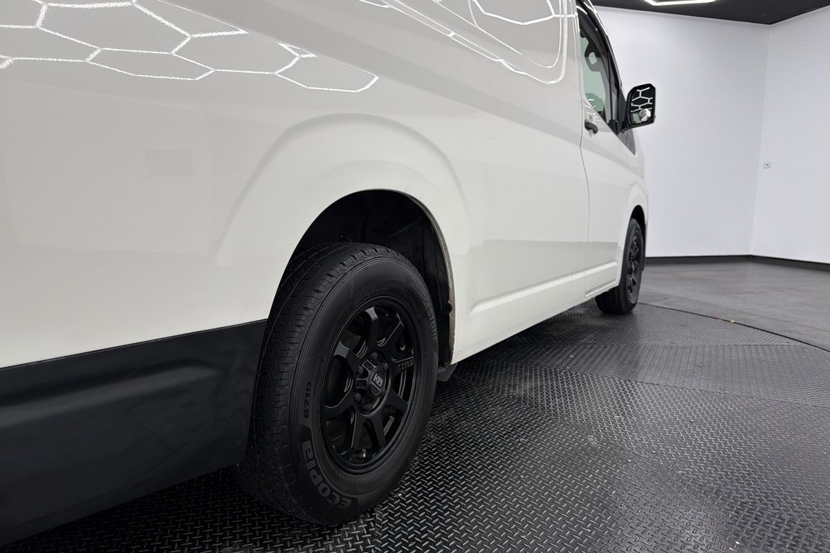 2023 Toyota Hiace GDH300R LWB