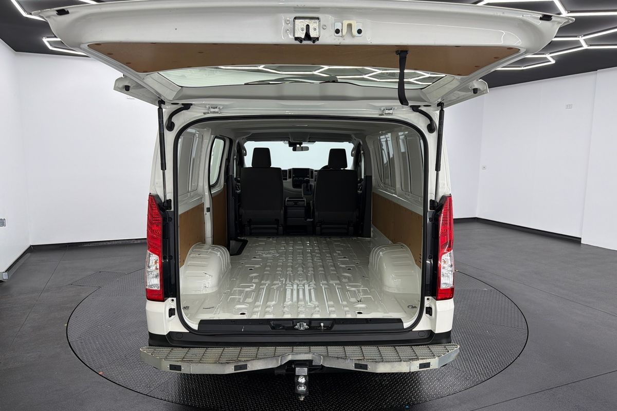 2023 Toyota Hiace GDH300R LWB
