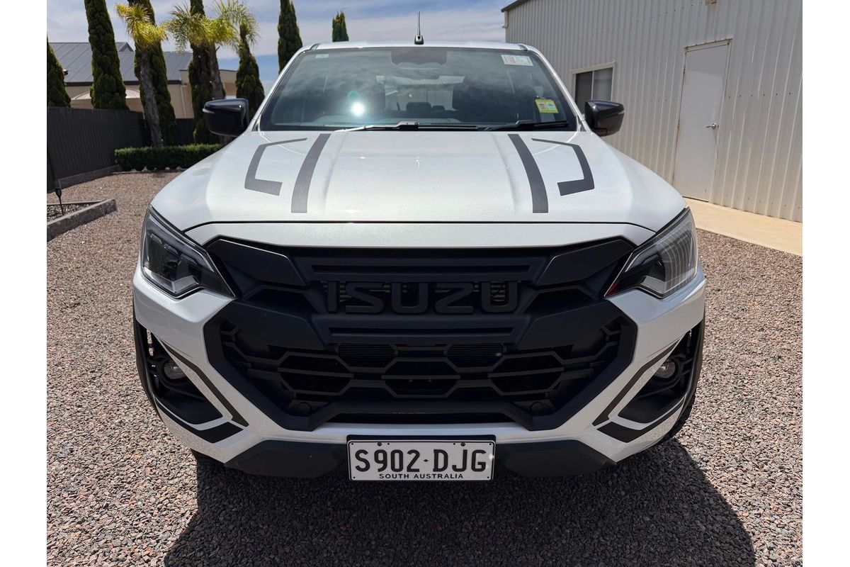 2026 Isuzu D-MAX BLADE 4X4