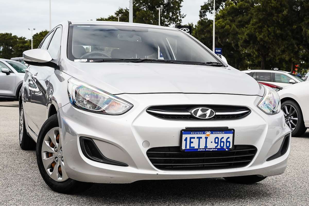 2015 Hyundai Accent Active RB2