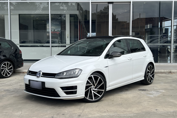 2016 Volkswagen Golf R 7