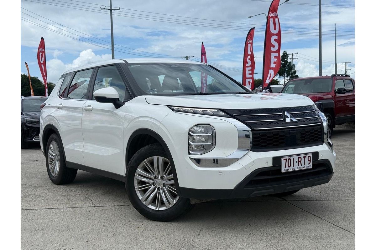 2024 Mitsubishi Outlander ES ZM
