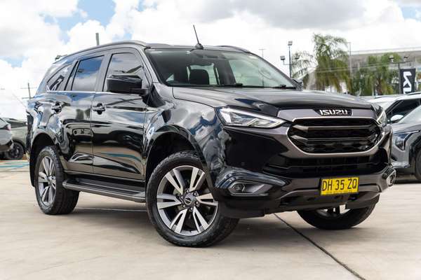2023 Isuzu MU-X LS-T