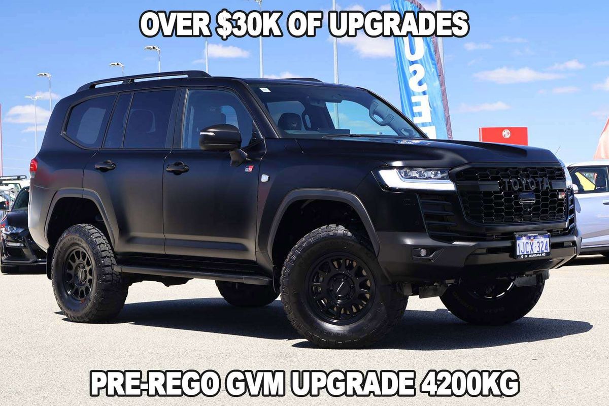 2023 Toyota Landcruiser GR Sport FJA300R
