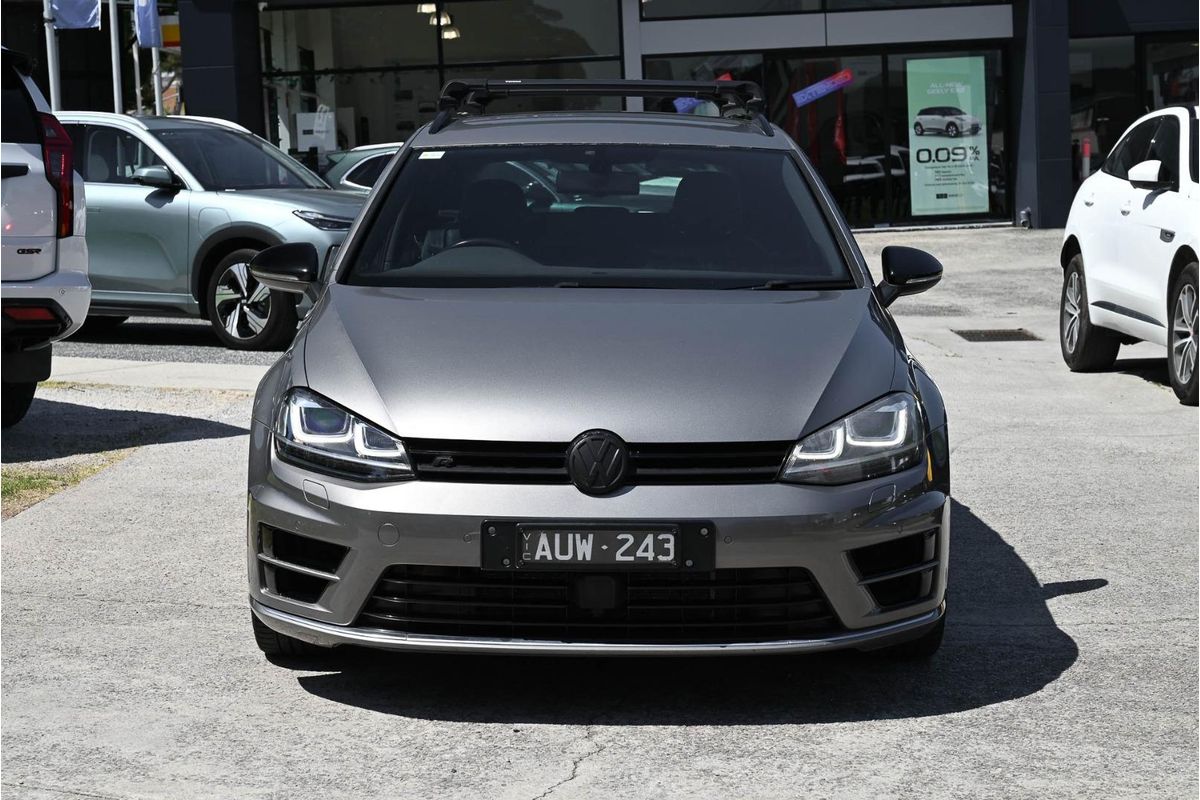 2015 Volkswagen Golf R Wolfsburg Edition 7