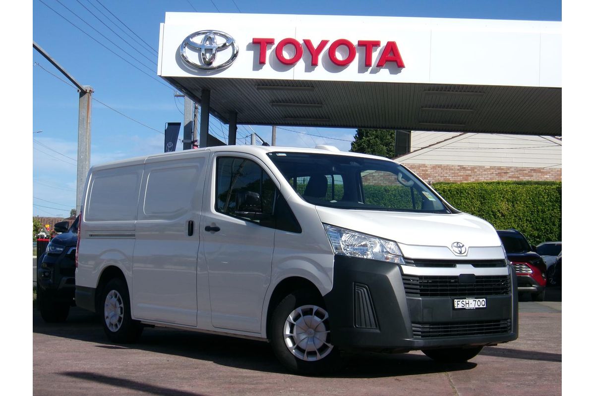 2025 Toyota Hiace GDH300R LWB