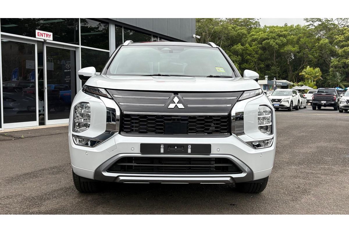 2025 Mitsubishi Outlander Exceed Tourer ZM