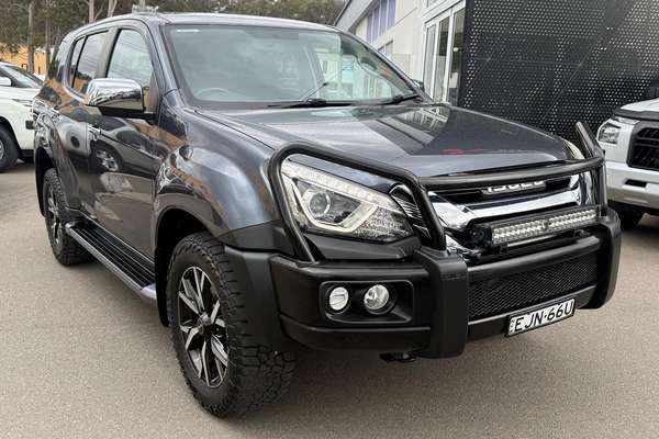 2020 Isuzu MU-X LS-U