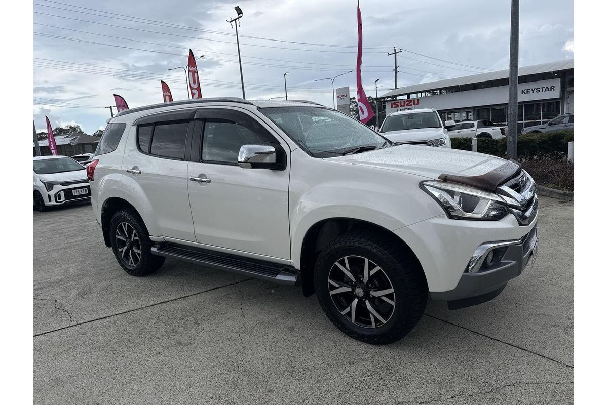 2021 Isuzu MU-X LS-T