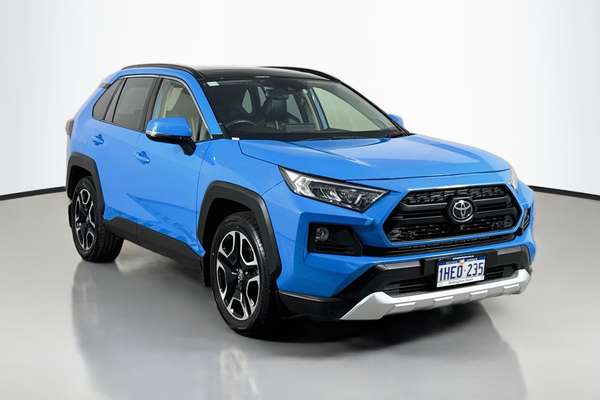 2020 Toyota RAV4 Edge AXAA54R