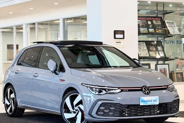 2023 Volkswagen Golf GTI 8