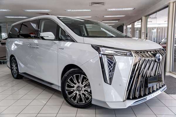 2026 GAC M8 PHEV Luxury