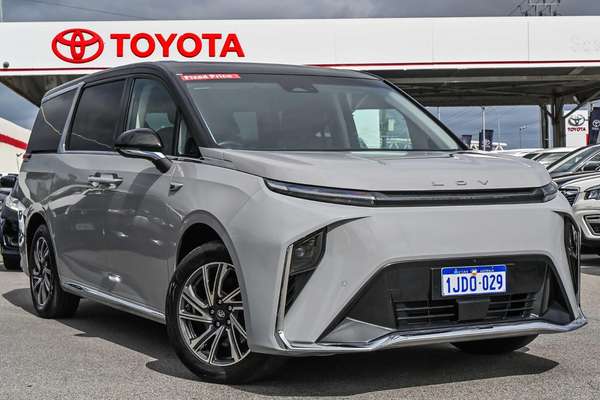 2023 LDV MIFA 9 Luxe