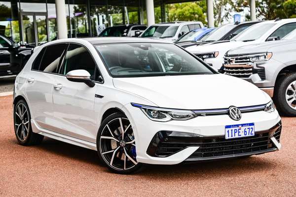 2024 Volkswagen Golf R 8