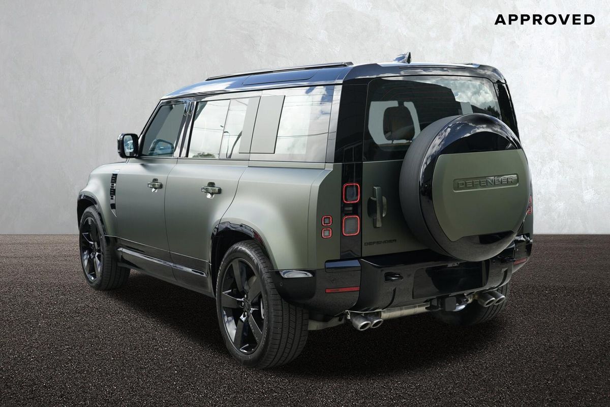 2026 Land Rover Defender 110 P425 X-Dynamic HSE L663