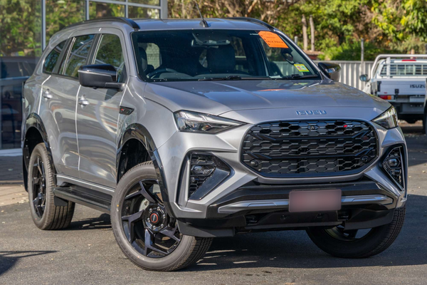 2026 Isuzu MU-X X-TERRAIN