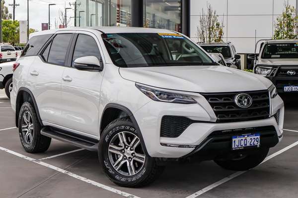 2023 Toyota Fortuner GX GUN156R