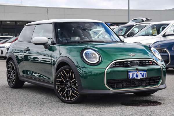 2026 MINI 3 Door Hatch