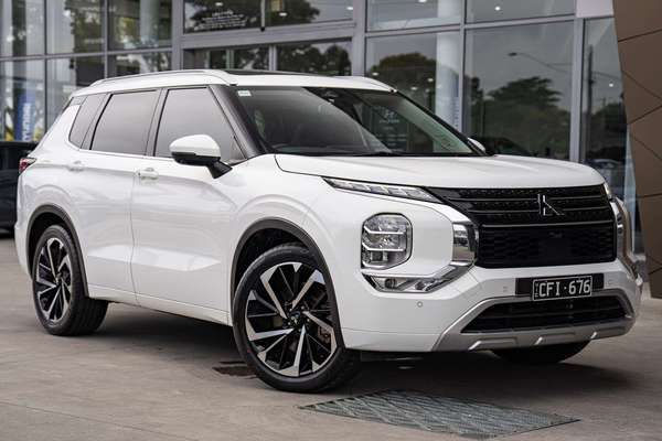 2022 Mitsubishi Outlander Exceed ZM