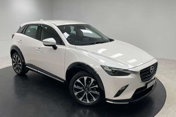 2023 Mazda CX-3 sTouring DK