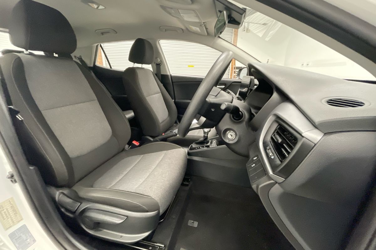 2024 Kia Stonic S YB