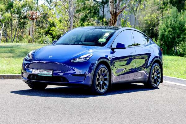 2023 Tesla Model Y Rear-Wheel Drive