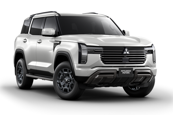 2026 Mitsubishi Pajero GLS 5 NU