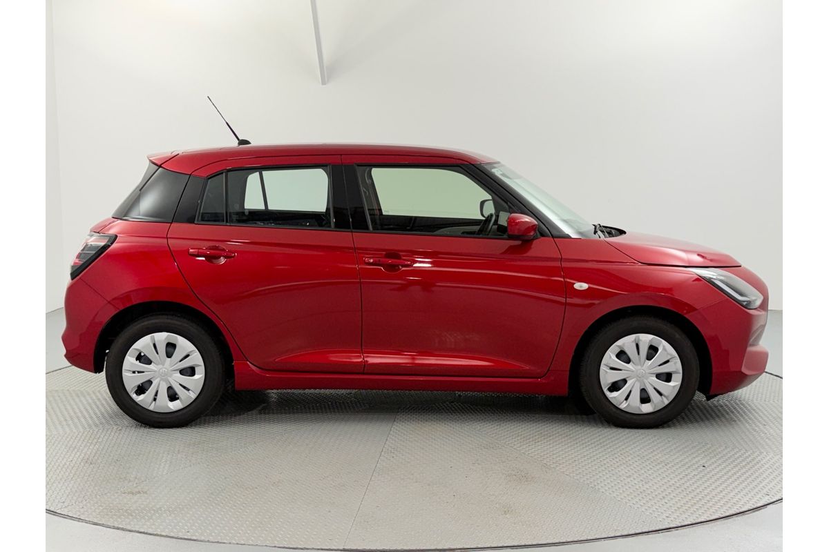2025 Suzuki Swift Hybrid UZ