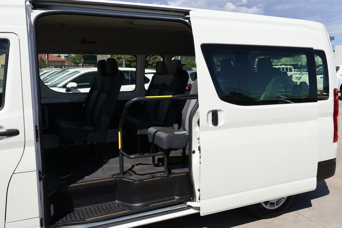 2023 Toyota Hiace Commuter GDH322R ELWB High Roof