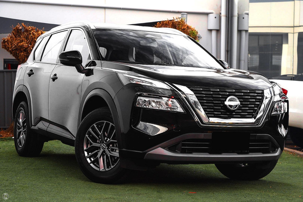 2025 Nissan X-TRAIL ST T33