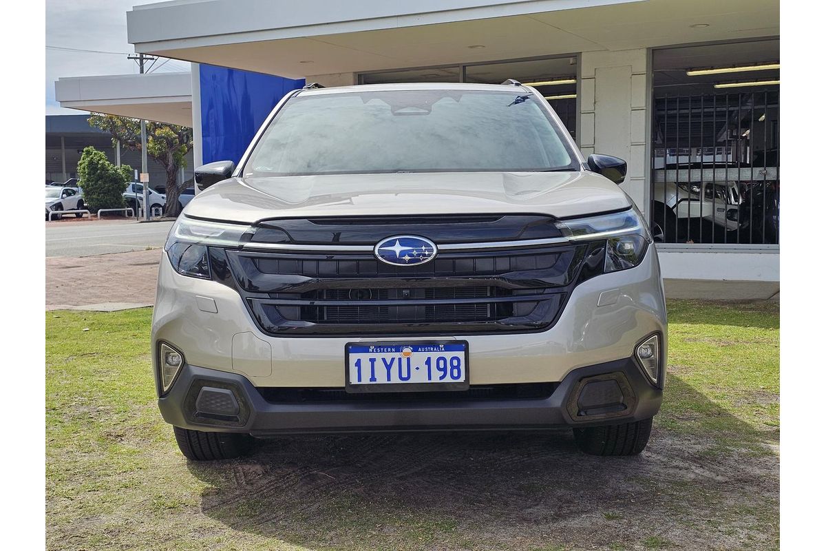 2025 Subaru Forester Hybrid Touring S6