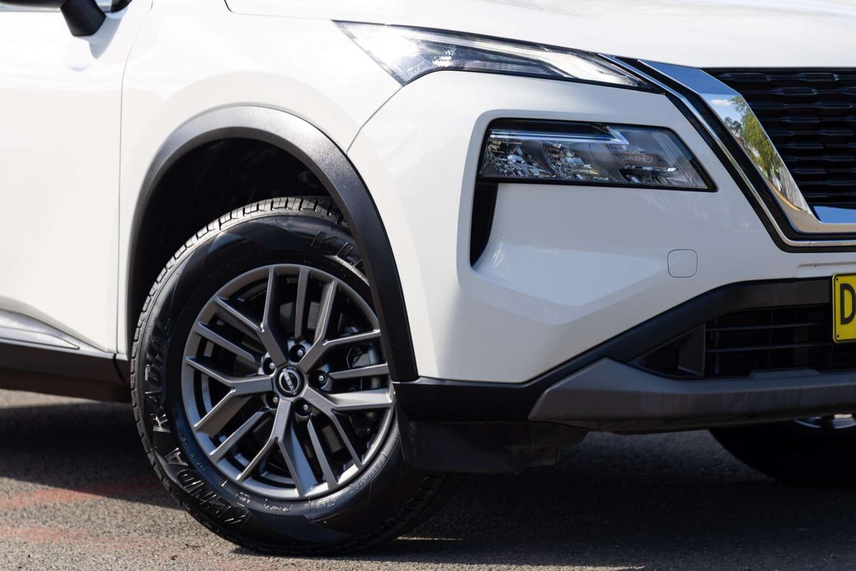 2024 Nissan X-TRAIL ST T33