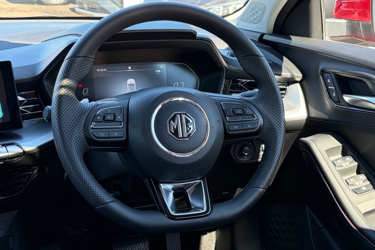 2025 MG MG5 Essence
