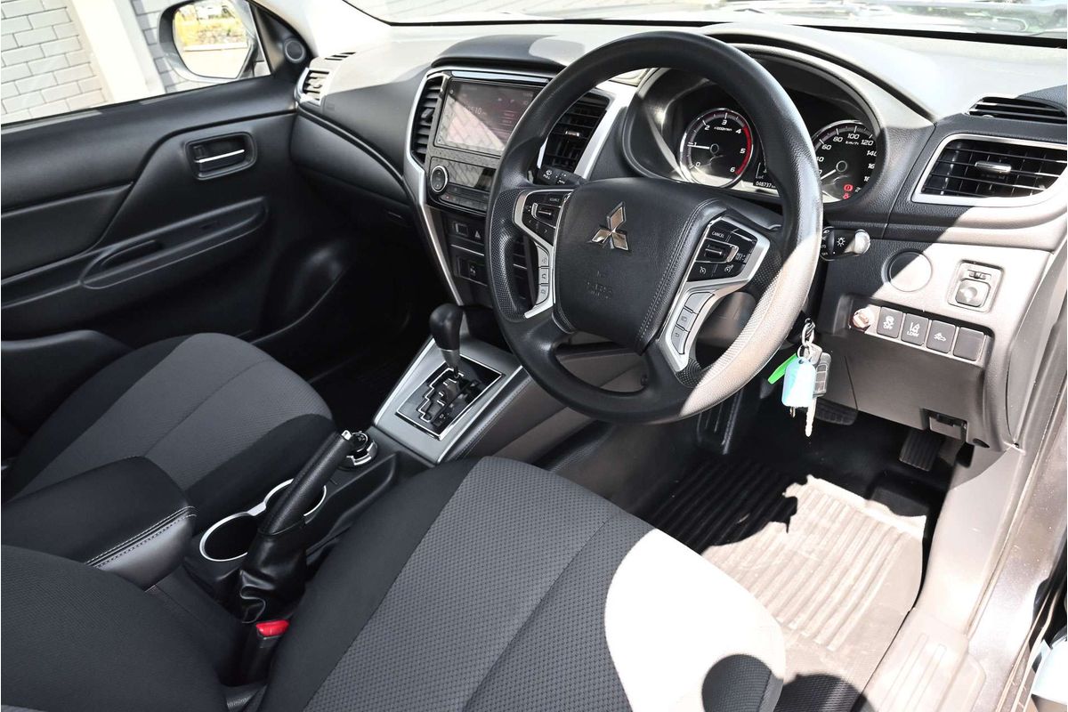 2022 Mitsubishi Triton GLX+ MR 4X4