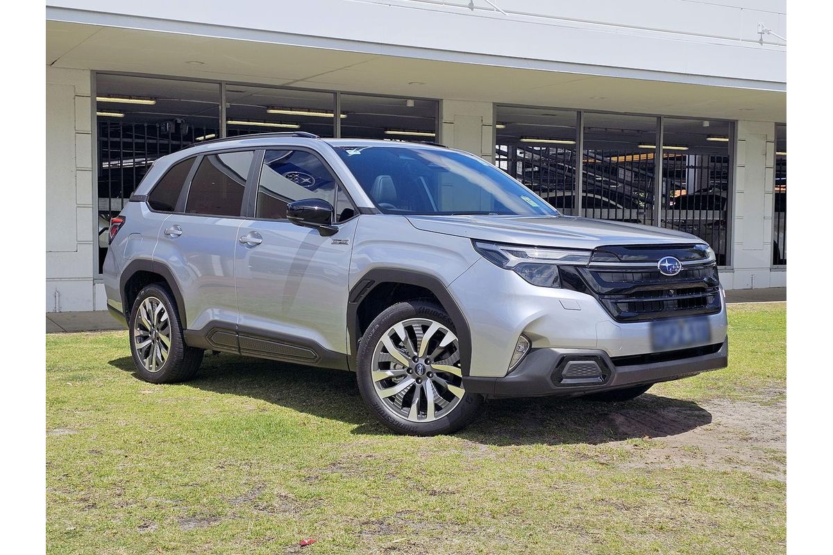2025 Subaru Forester Hybrid Touring S6