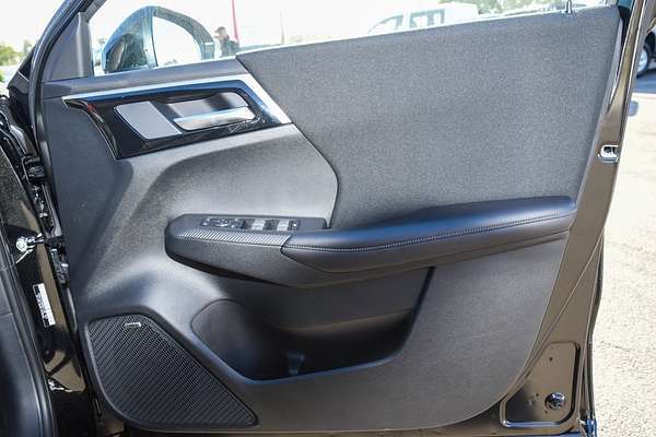 2025 Mitsubishi Outlander ES ZM thumb-16