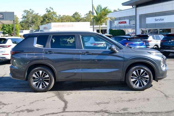 2026 Mitsubishi Outlander LS ZM thumb-4