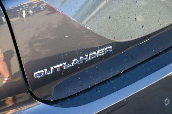 2026 Mitsubishi Outlander LS ZM thumb-19