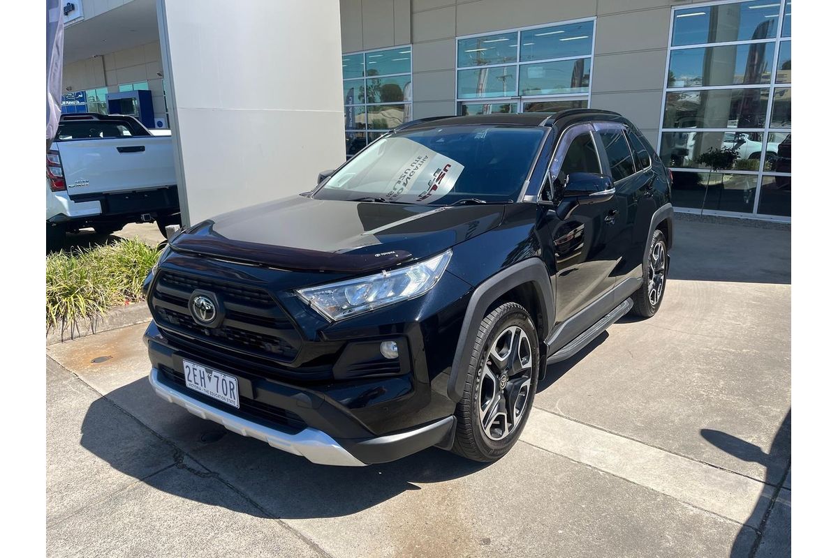 2020 Toyota RAV4 Edge AXAA54R