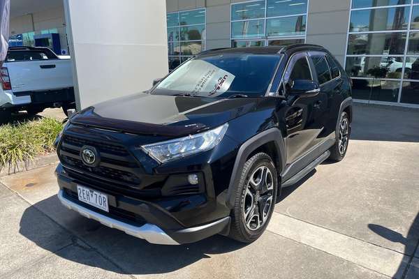2020 Toyota RAV4 Edge AXAA54R