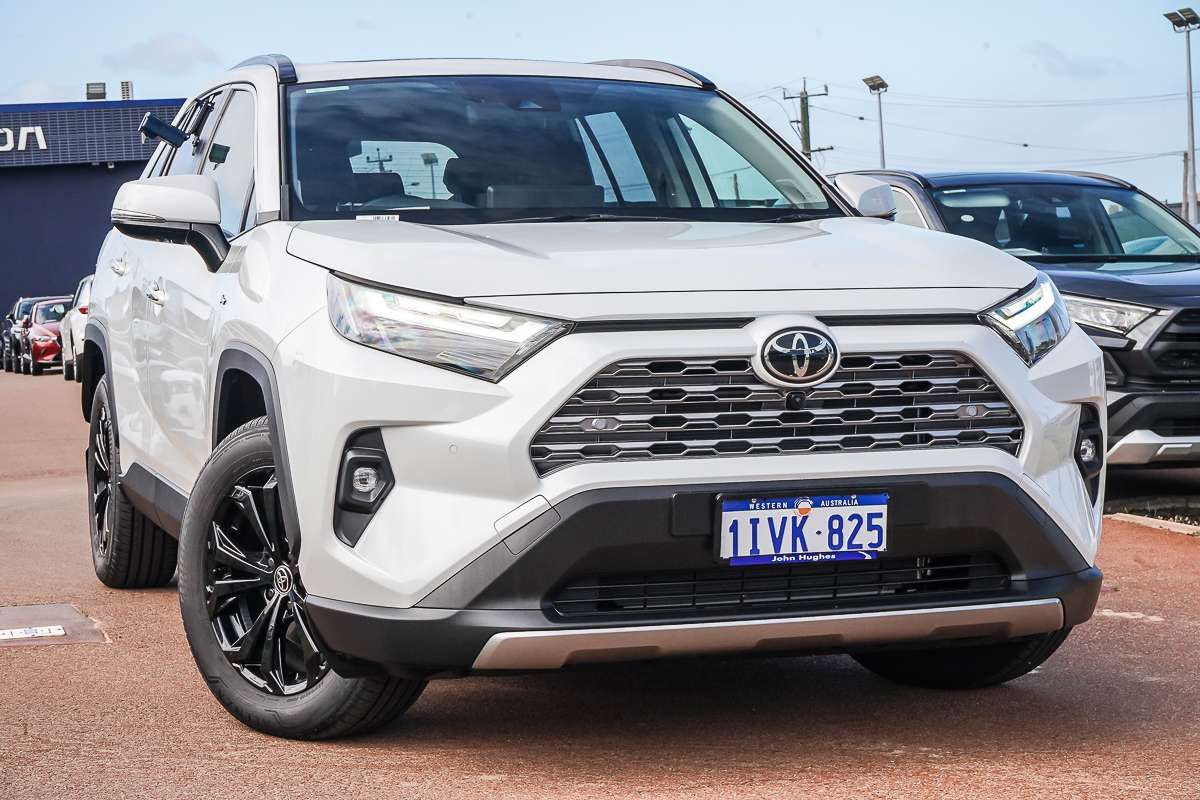 2025 Toyota RAV4 Cruiser AXAH54R