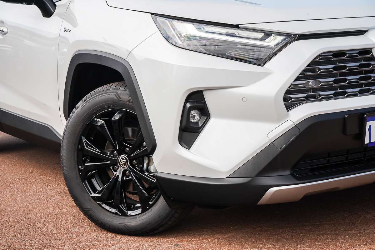 2025 Toyota RAV4 Cruiser AXAH54R
