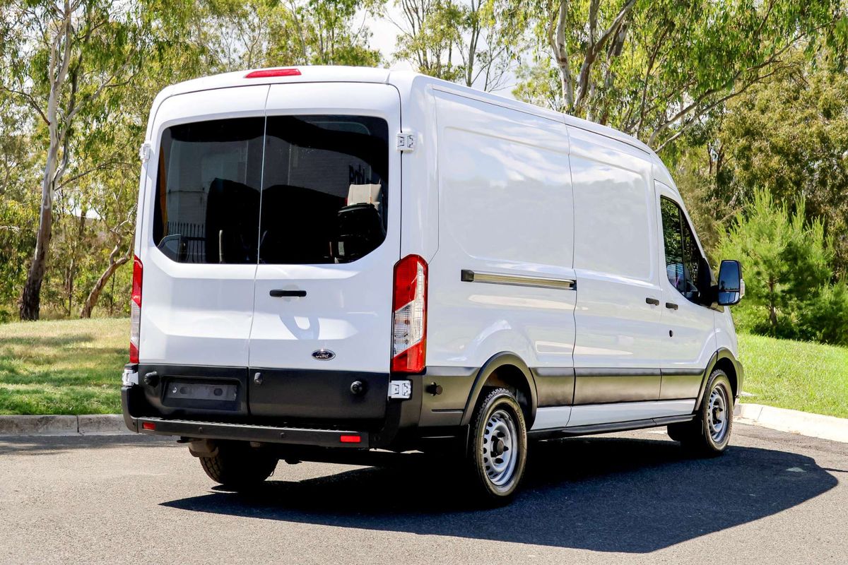 2018 Ford Transit 350L VO LWB Mid Roof image 5