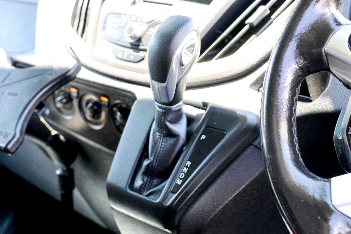 2018 Ford Transit 350L VO LWB Mid Roof image 18