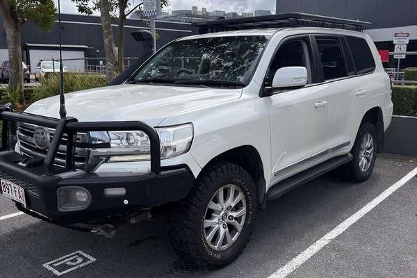 2018 Toyota Landcruiser Sahara VDJ200R
