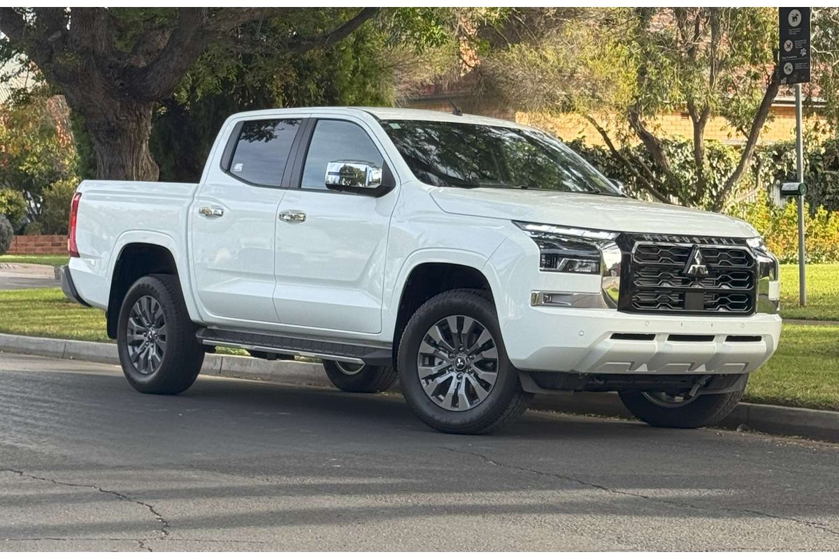 2025 Mitsubishi Triton GLS MV 4X4