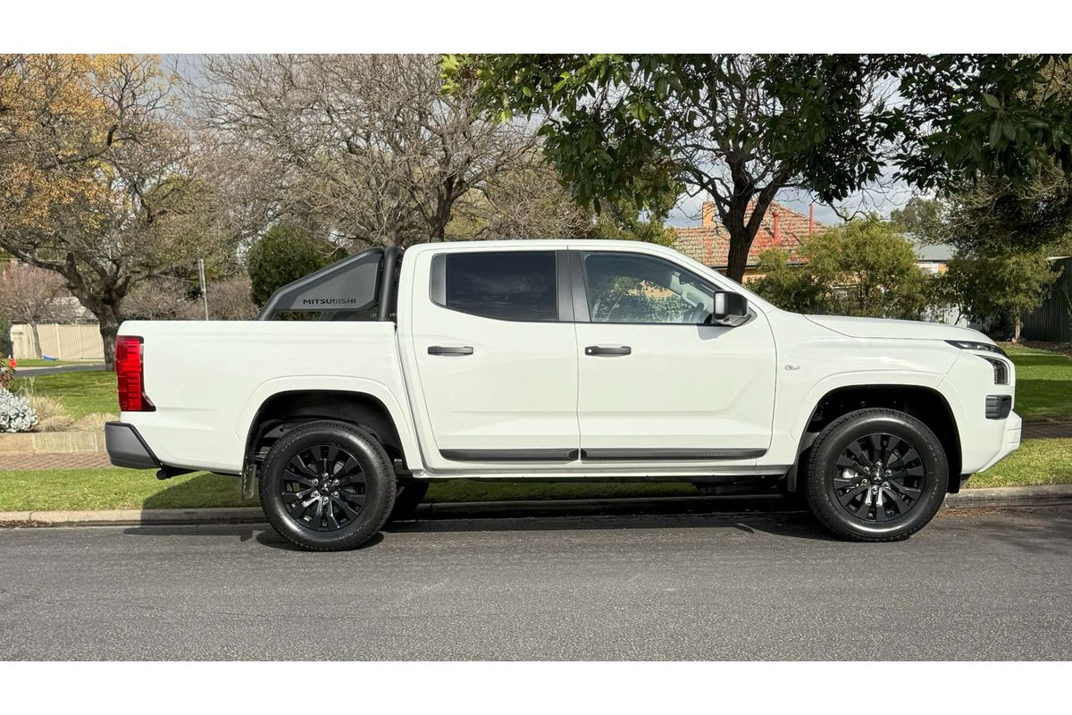 2025 Mitsubishi Triton GLX-R MV 4X4